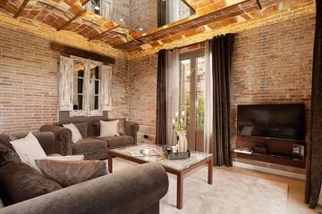 Ferienhaus für 30 Personen, mit Balkon und Pool in Barcelona