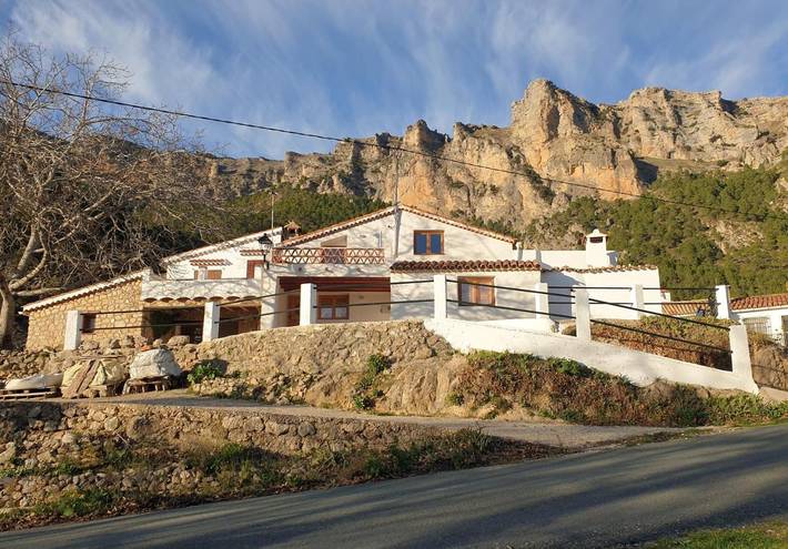 Casa rural para 10 personas, con terraza - 1