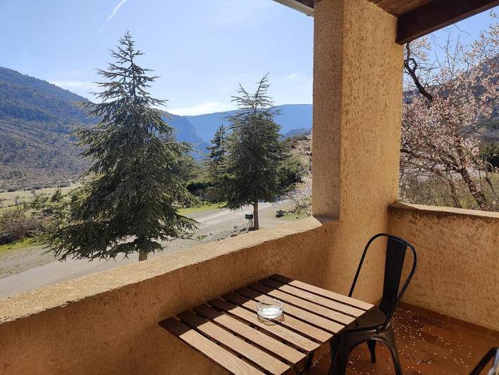 Location de vacances pour 4 personnes, avec vue ainsi que jardin et terrasse, animaux acceptés à La Palud-sur-Verdon - 2