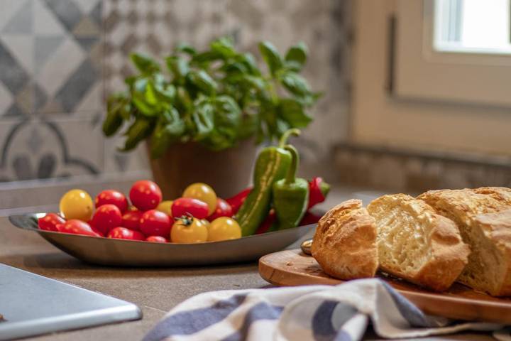 Ferienwohnung für 6 Personen, mit Balkon und Terrasse sowie Garten und Seeblick