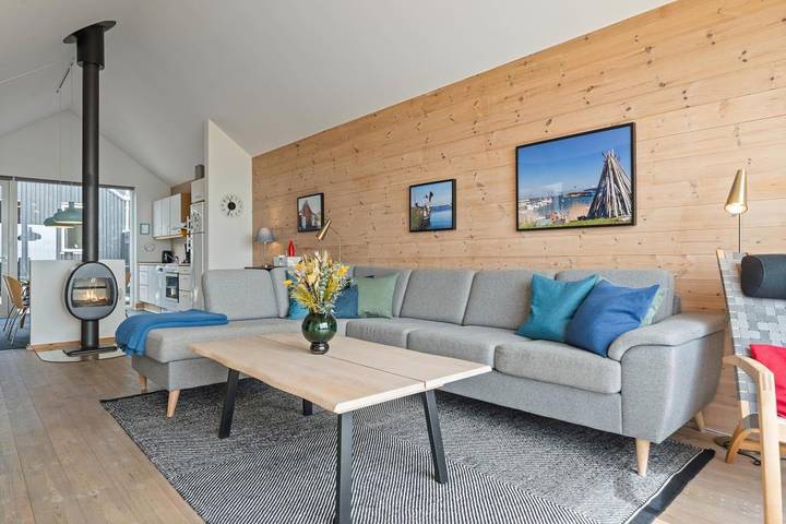 Reihenhaus mit Whirlpool, Sauna und Fjordaussicht im Herzen von Hvide Sande in Hvide Sande, Holmsland Klit