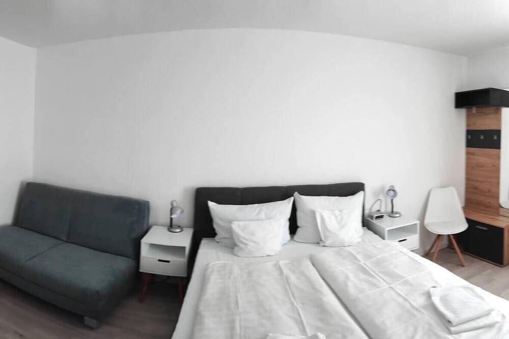 Familienzimmer mit eigenem Bad in Rastatt, Nordschwarzwald