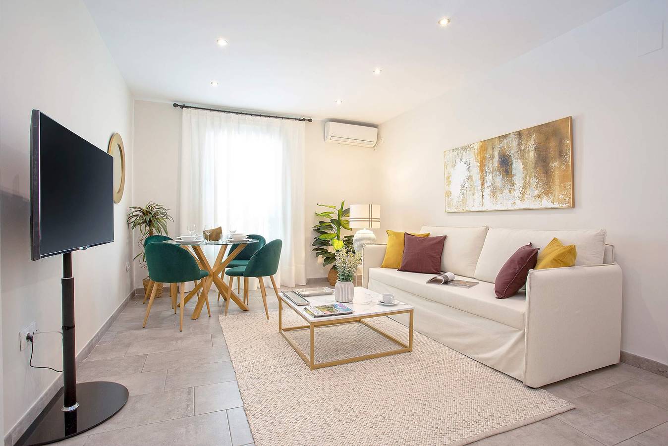 Apartamento entero, Bright Apartment & parking in Cordoba. Santa Marta in Distrito Centro (Córdoba), Córdoba