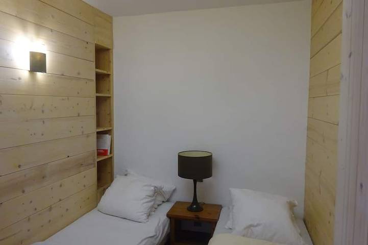 Gîte pour 4 personnes, avec jardin ainsi que piscine et balcon dans Patinoire Centrale Patinoire Exterieure Megeve - 2