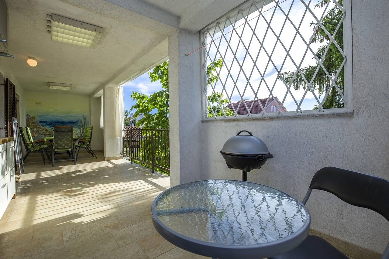 Ganze Wohnung, Laurus in Malinska-Dubašnica, Krk