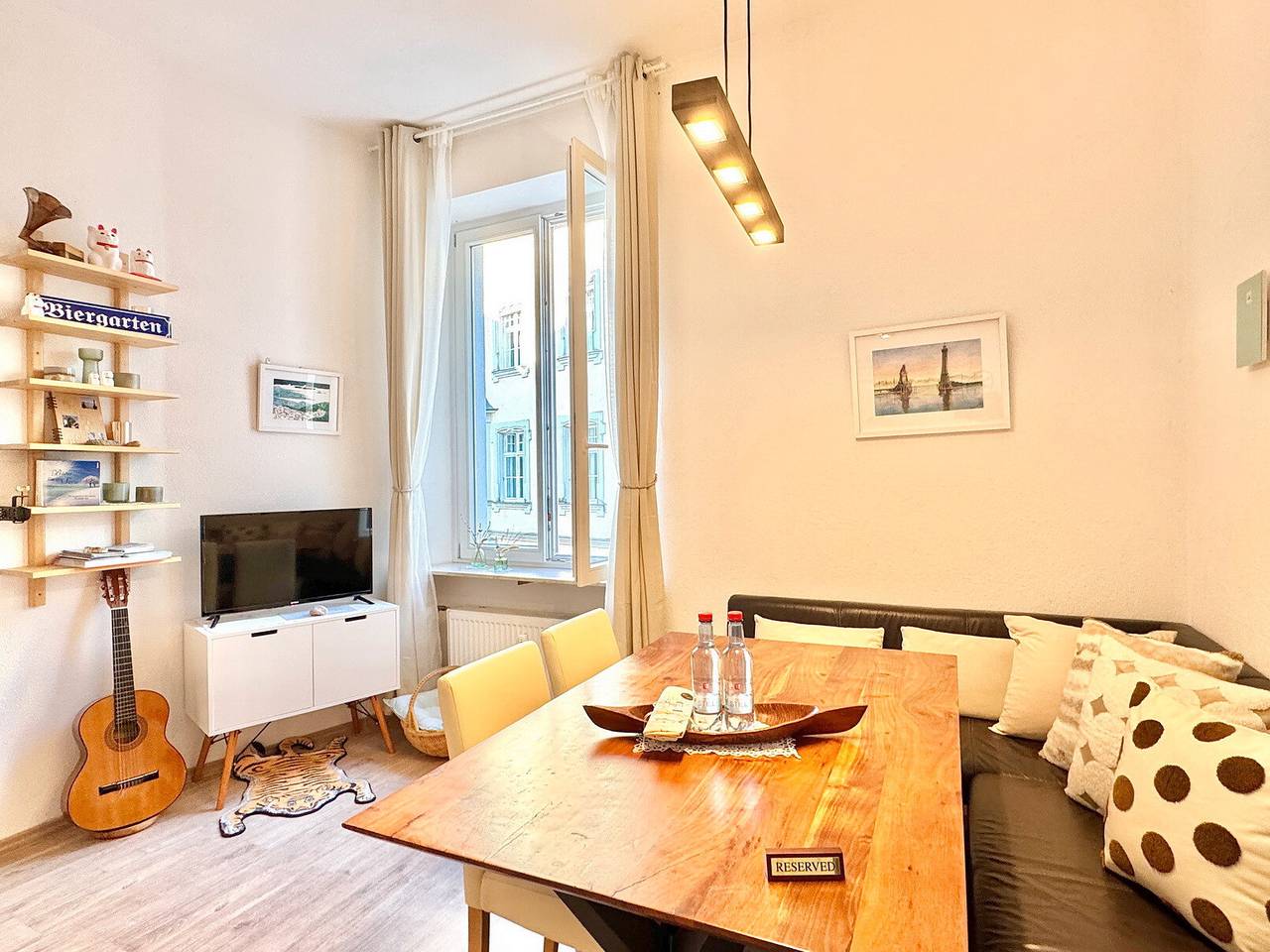 Ganze Wohnung, Gemütliche Zwei-Zimmer-Ferienwohnung „Anna“ im Herzen der Insel Lindau mit Küche und Wlan in Lindau, Bayerisch Schwaben