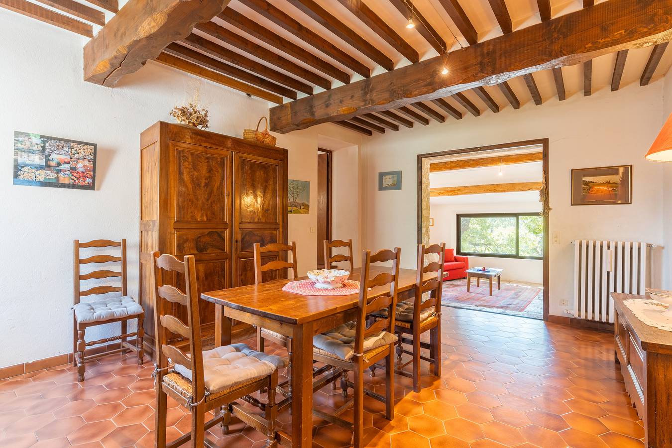 Bastide provençale in Caseneuve, Parc naturel régional du Luberon