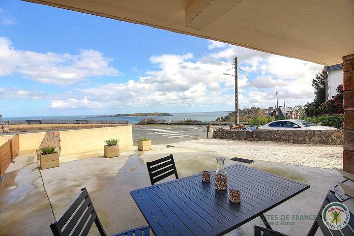 Gîte für 2 Personen, mit Terrasse in Perros-Guirec - 3