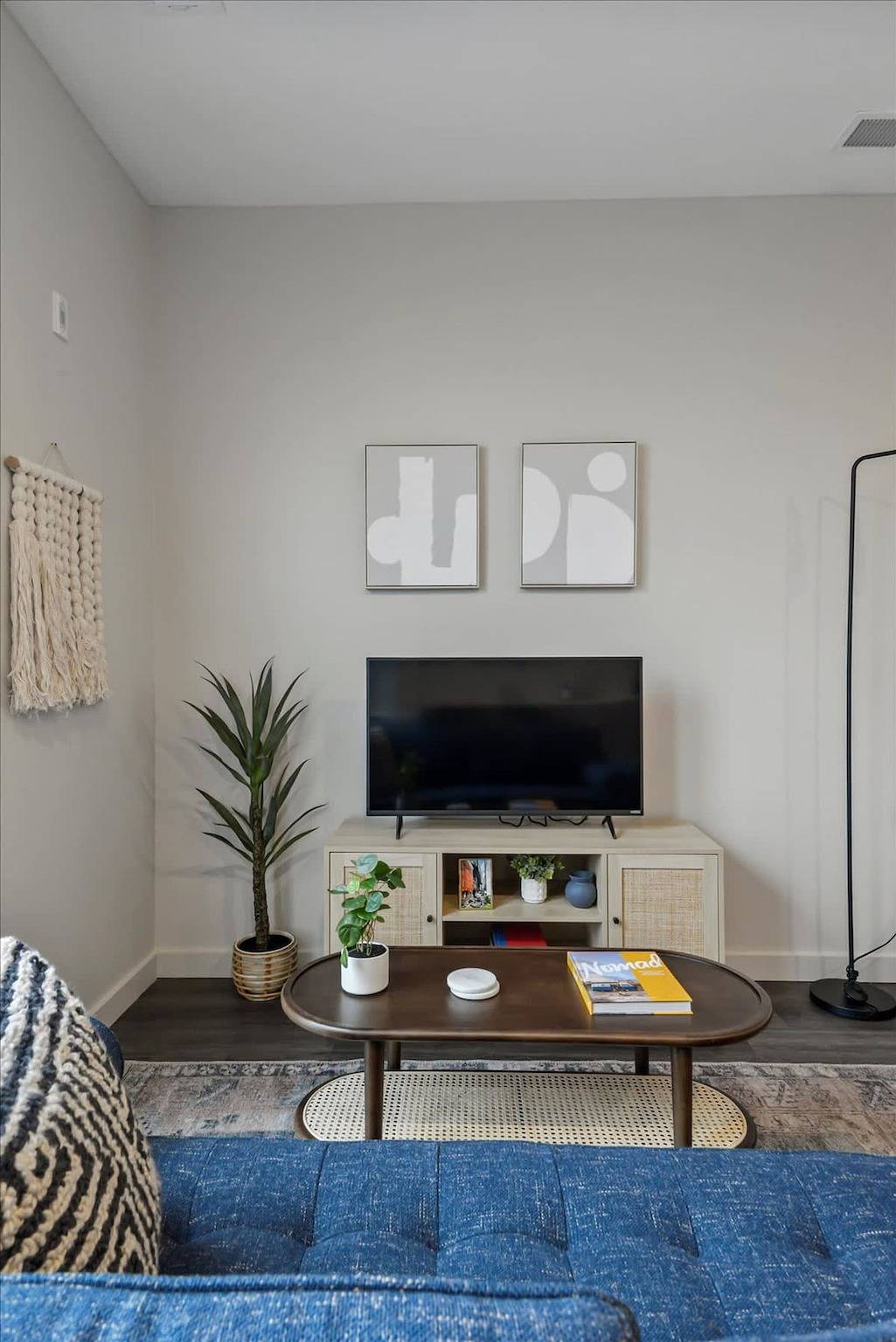 Entire studio, Cozysuites Modern Sdo Lawrenceville in Pittsburgh, Allegheny County