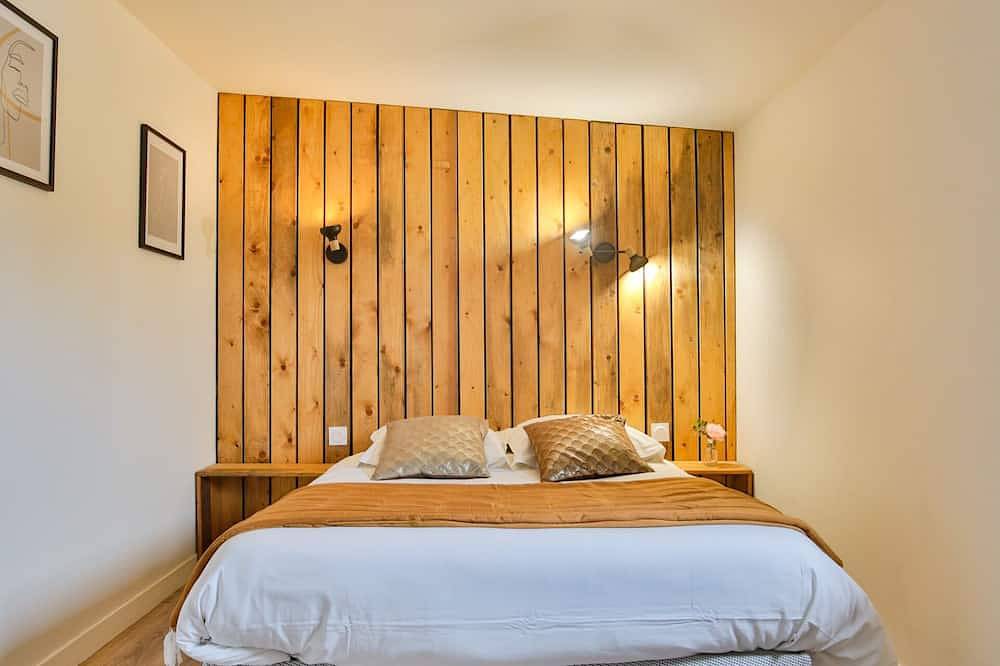 Chalet-Vintage-Confortable-Baño para personas con movilidad reducida in Clermont-Créans, Sarthe