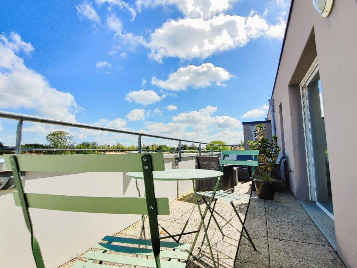 Appartement entier, Le 2neuf - Magnifique T1bis - Grande terrasse in Vertou, Région de Nantes