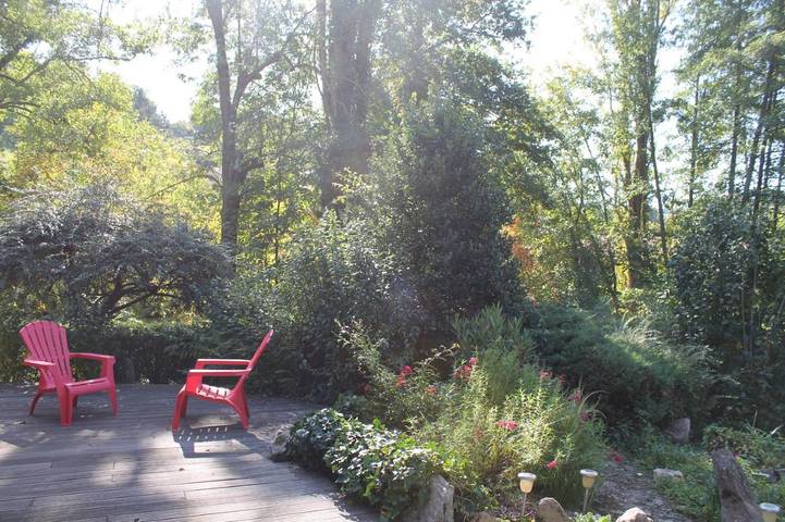 Cottage pour 4 personnes, avec terrasse et jardin à La Fouillouse