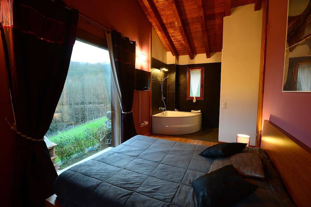 Apartamento con encanto y vistas al monte para 4 personas, Casa Angiz Etxea 1 in Sumbilla, Pirineos
