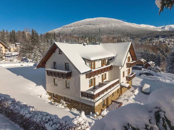Ferienhaus für 4 Personen, mit Balkon und Terrasse sowie Garten und Ausblick in Spindlermühle - 3