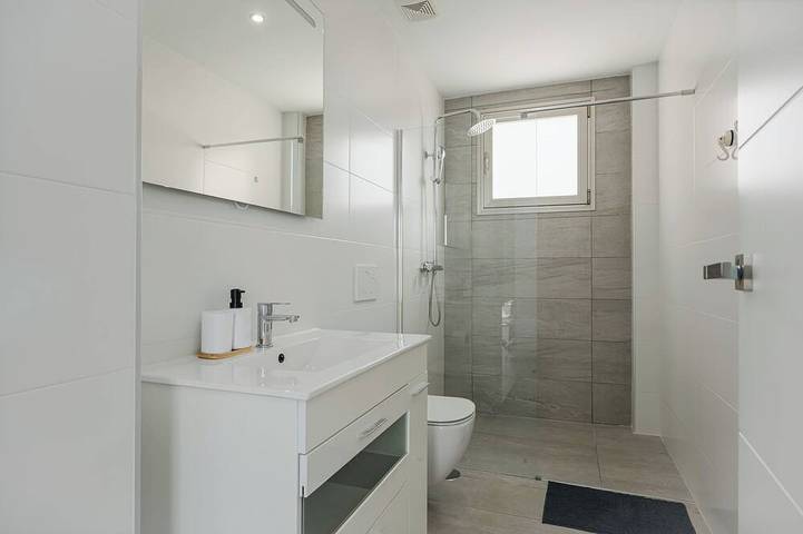 Location de vacances pour 8 personnes, avec jardin et balcon à Busot - 4