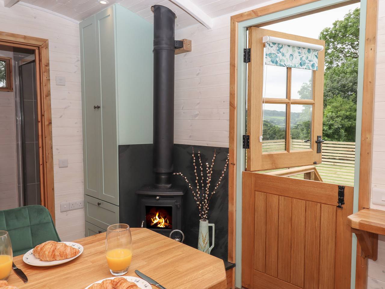 Lottie's Hut in Sampford Courtney, Dartmoor