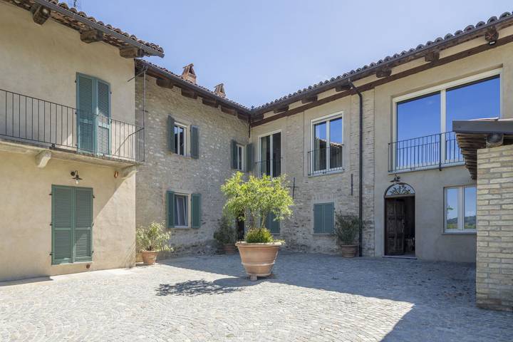 Appartamento intero, Arpusè, Relax nelle Langhe - Barolo, with Pool - Arpusè - Ca Fredo Apartment with Pool in Monforte d'Alba, Langhe