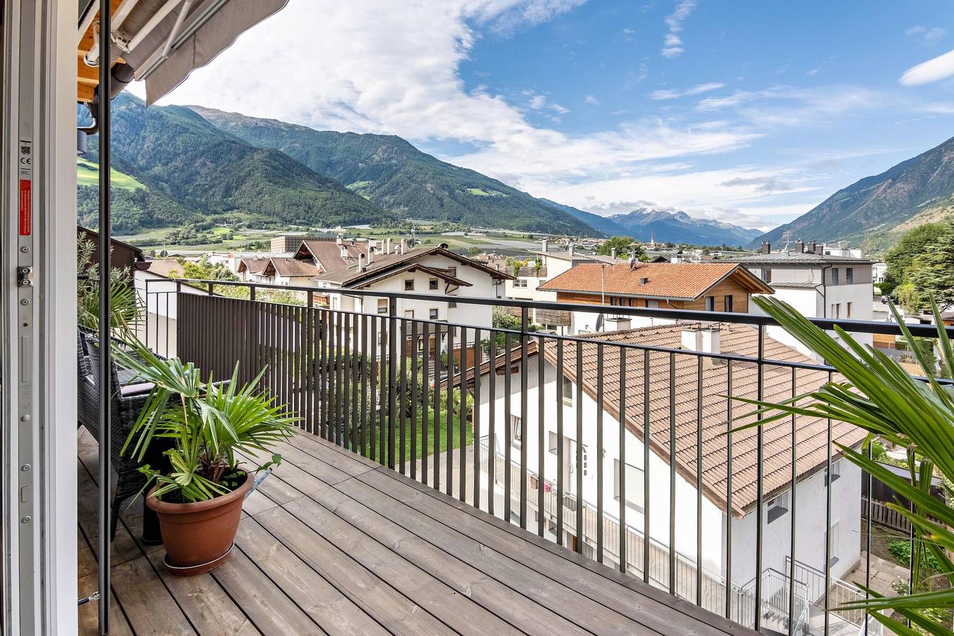 Appartement entier, Appartement "Penthouse - Venosta" avec vue sur les montagnes, balcon et Wi-Fi in Naturns, Groupe Texel