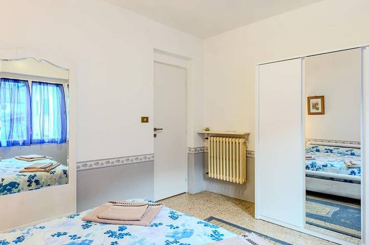 Beautiful private villa for 5 guests with WIFI, TV, patio and pets allowed in Piantedo (Village), Piantedo