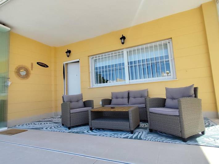 Maison de vacances pour 6 personnes, avec Jacuzzi et Terrasse ainsi que Jardin et Bassin pour enfant