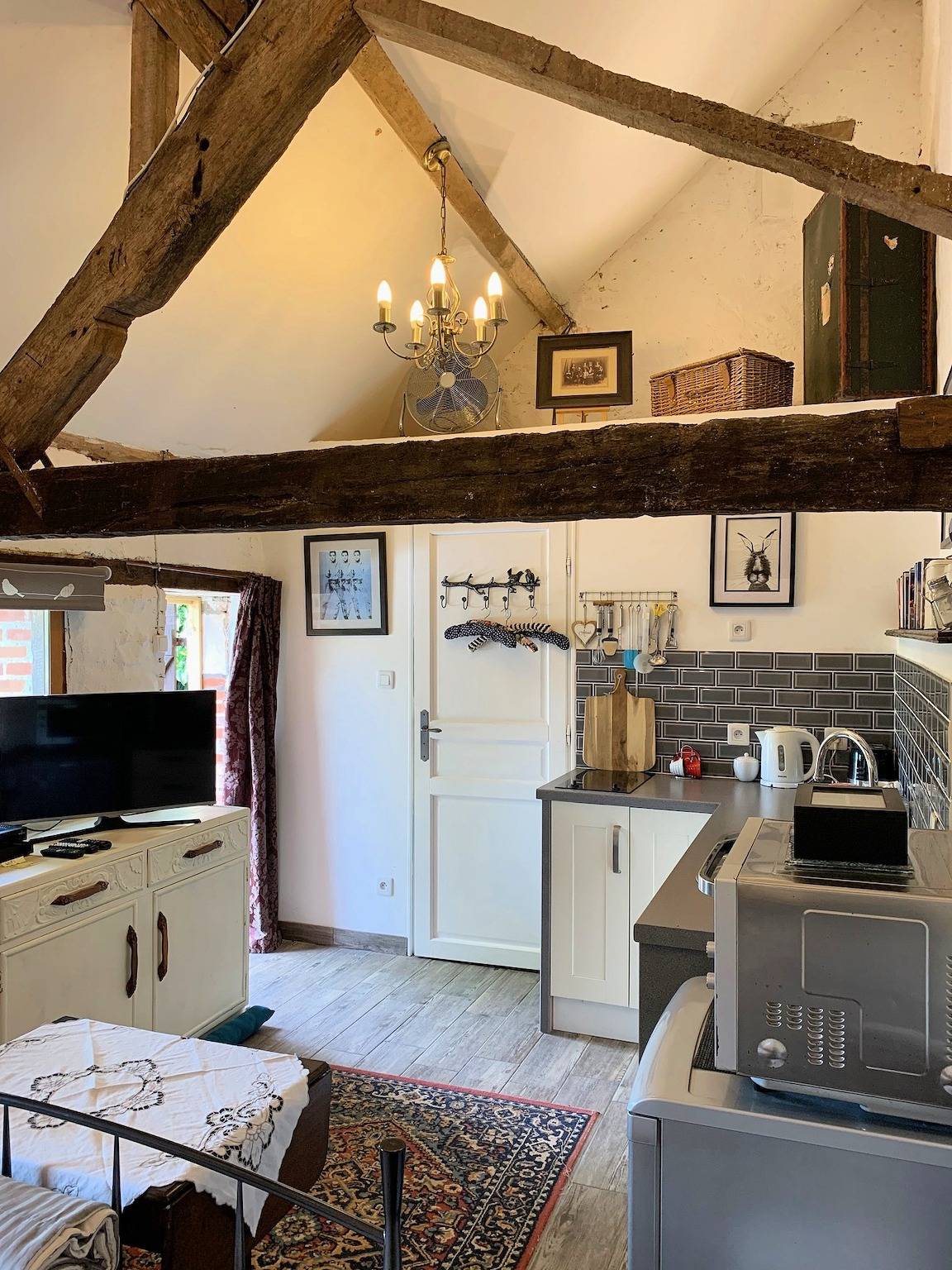 Le Studio at Chateau Mareuil in Brigueil-le-Chantre, Vienne (France)