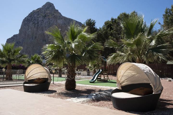 Villa pour 16 personnes, avec terrasse ainsi que jardin et piscine, animaux acceptés à San Vito Lo Capo - 4