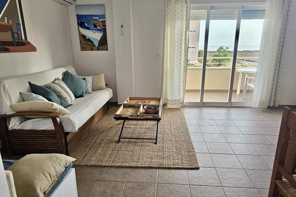 Apartamento entero, El Toyo-Golf-junto a Parque Natural Cabo de Gata ¡Vistas al Mar! A 300m de Playa in Retamar, Almería