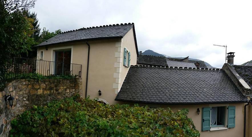 Location de vacances pour 6 personnes, avec jardin et vue à Quézac - 4