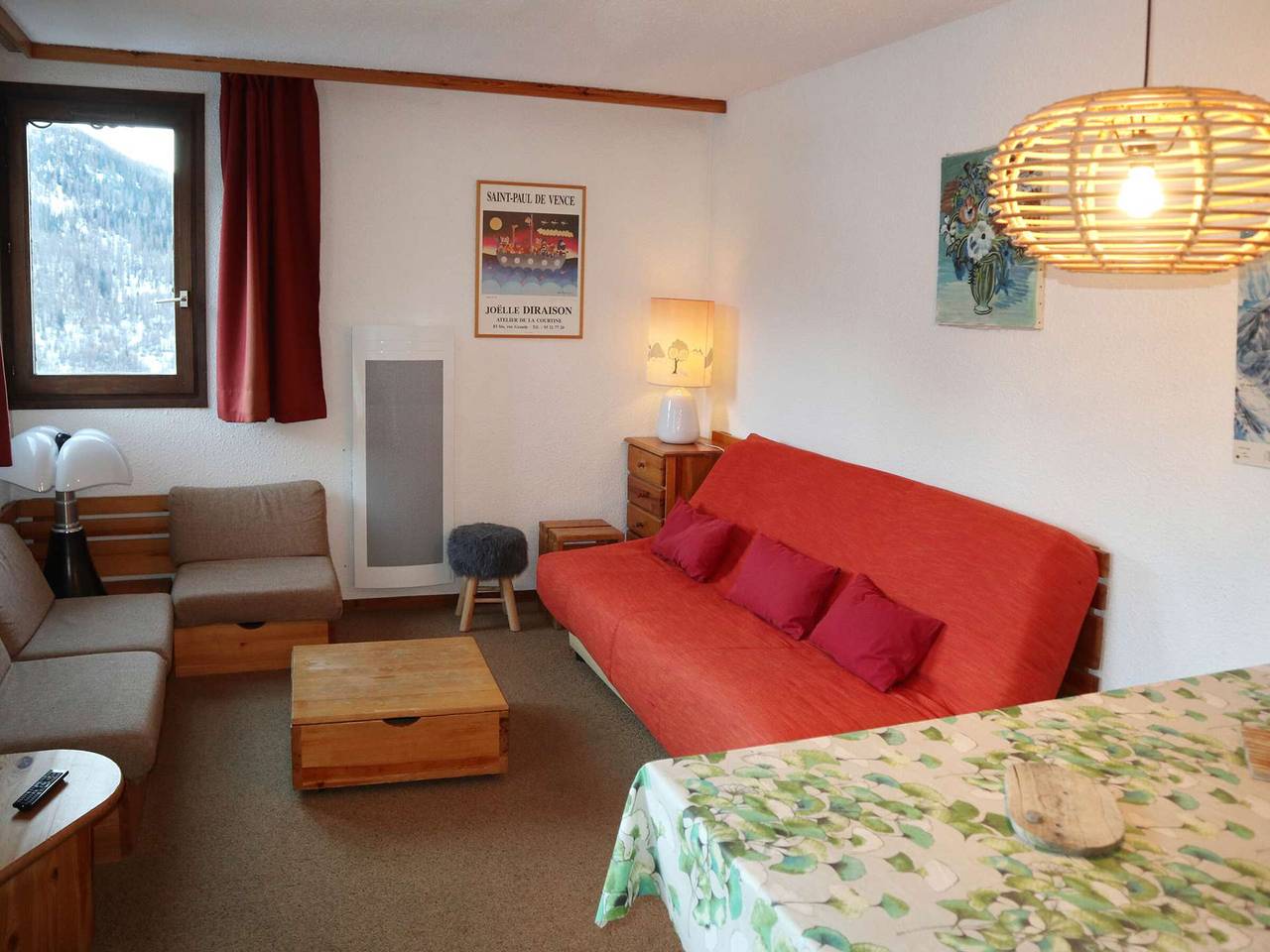 Entire apartment, Apartment for 6 people in Les Orres, direct access to slopes in Les Orres, Écrins National Park