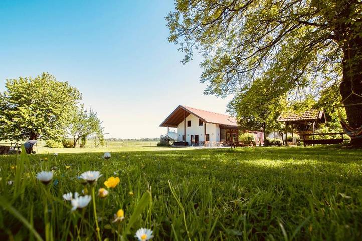 Ferienhaus für 5 Personen, mit Terrasse und Garten sowie Ausblick