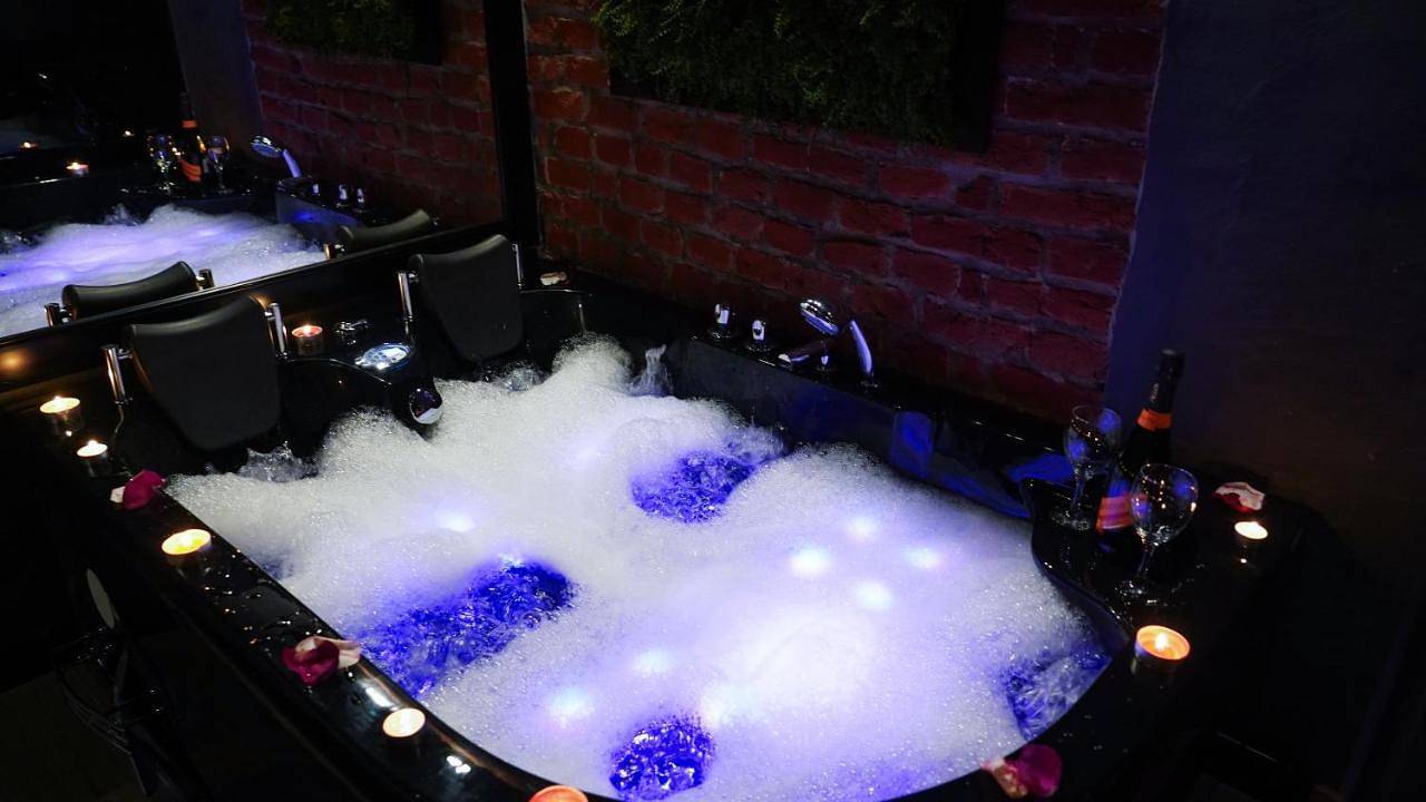 Cały apartament, Apartament z jacuzzi w centrum Sanoka in Sanok, Karpaty (Polska)