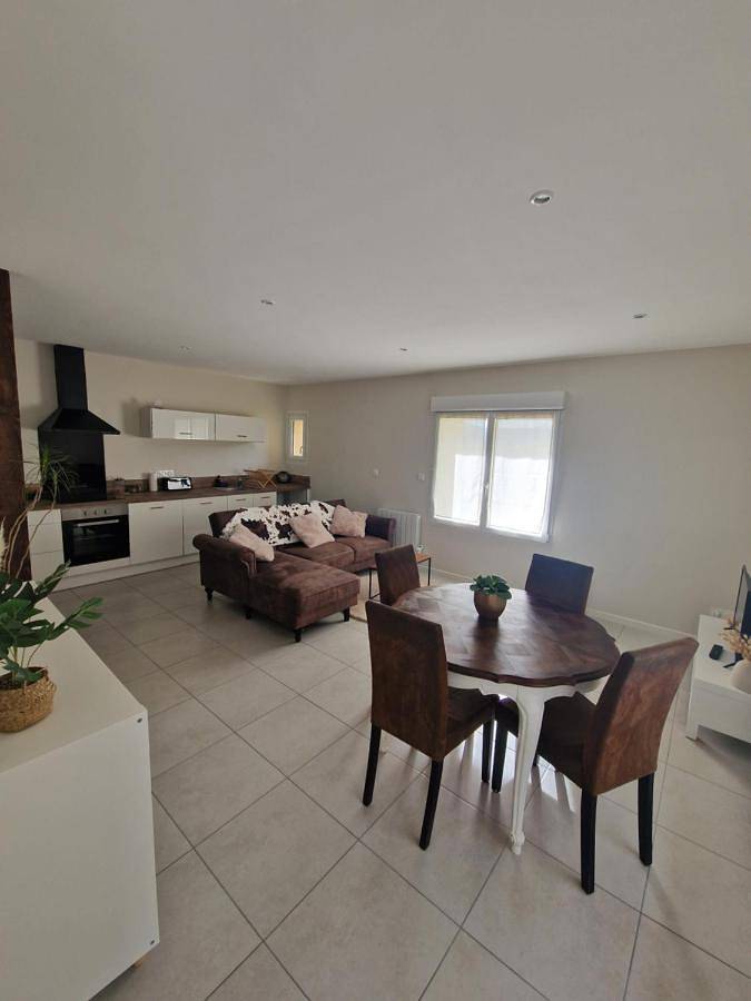Gîte pour 4 personnes, avec jardin et vue dans Velanne - 4