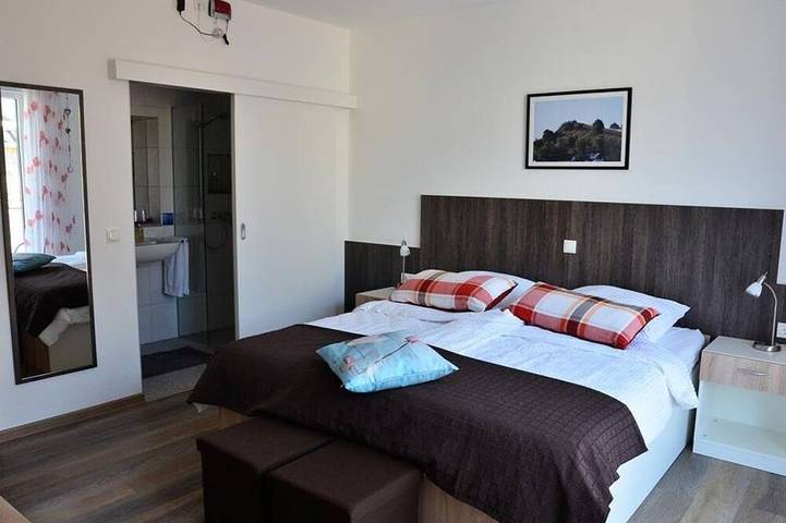 Ferienwohnung für 2 Personen in Ettringen - 4