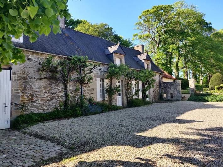 Location de vacances pour 8 personnes, avec Jardin à Saint-Denoual