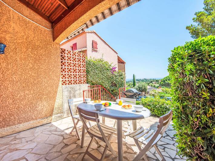 Appartement de vacances pour 4 personnes, avec bassin pour enfant et terrasse - 1