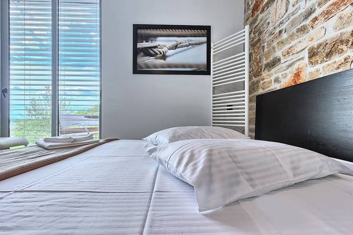 Villa pour 12 personnes, avec jardin et sauna à Tisno - 3