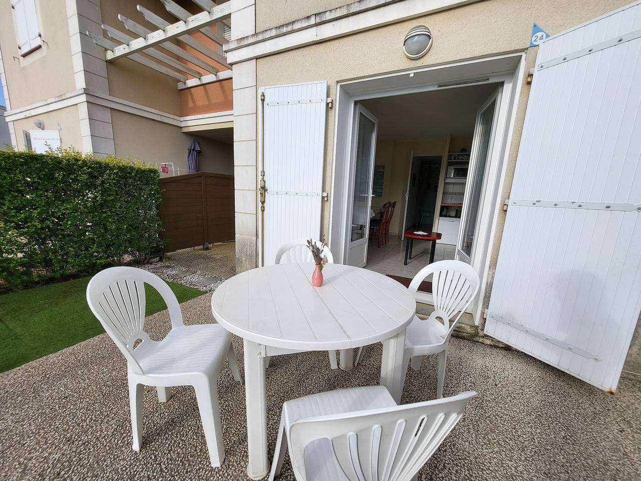 Apartamento entero, Apartamento acogedor con piscina y aparcamiento cerca del mar in Les Sables-d'Olonne, Vandea