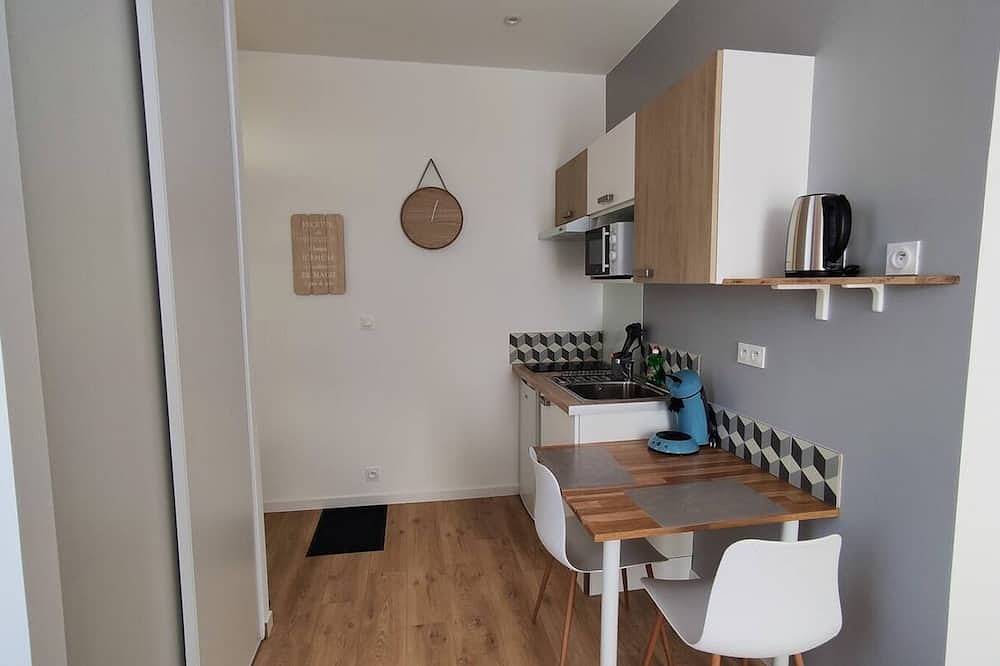 Entire apartment, This studio is a 1 bedroom(s), 1 bathrooms, located in Soultz-Haut-Rhin, . in Soultz-Haut-Rhin, Parc naturel régional des Ballons des Vosges