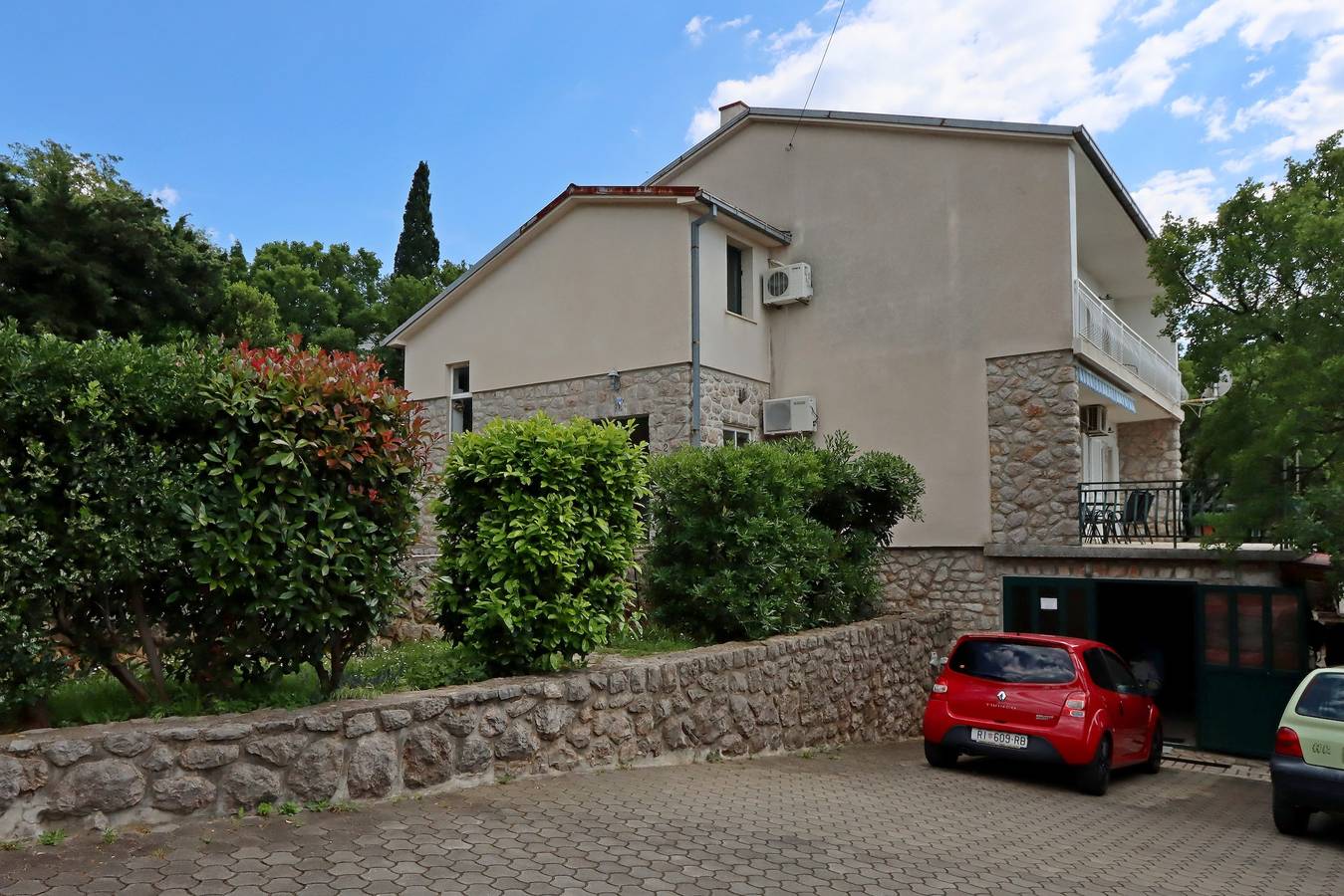 Ganze Wohnung, 3-Zimmer-Ferienwohnung mit Balkon und Meerblick Klenovica, Novi Vinodolski A-5516-a in Klenovica, Primorje-Gorski Kotar