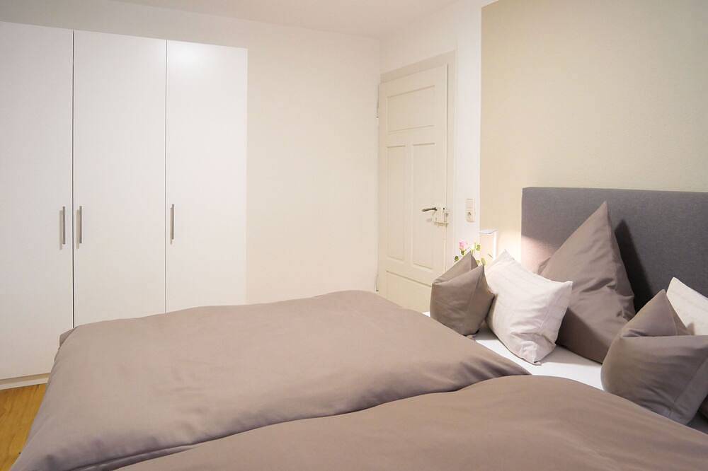 Ganze Wohnung, Gemütliche Ferienwohnung mit 2 Schlafzimmern in Ürzig, Bernkastel-Kues & Umgebung