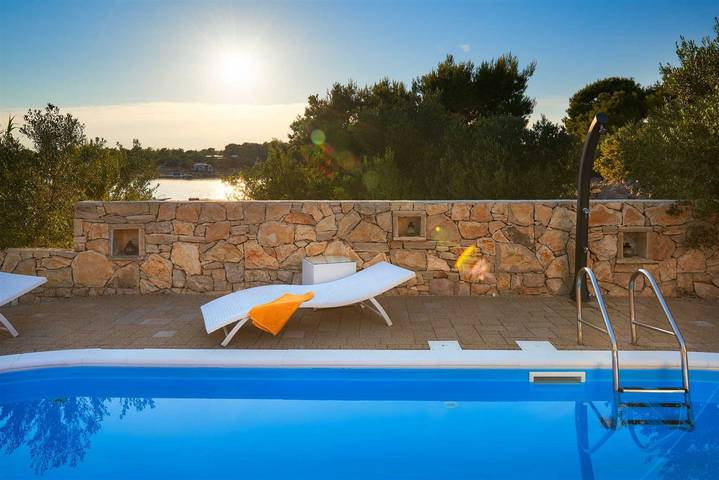 Villa pour 16 personnes, avec balcon à Tisno - 4