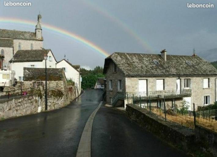 Gîte pour 6 personnes, avec balcon et vue dans Le Buisson