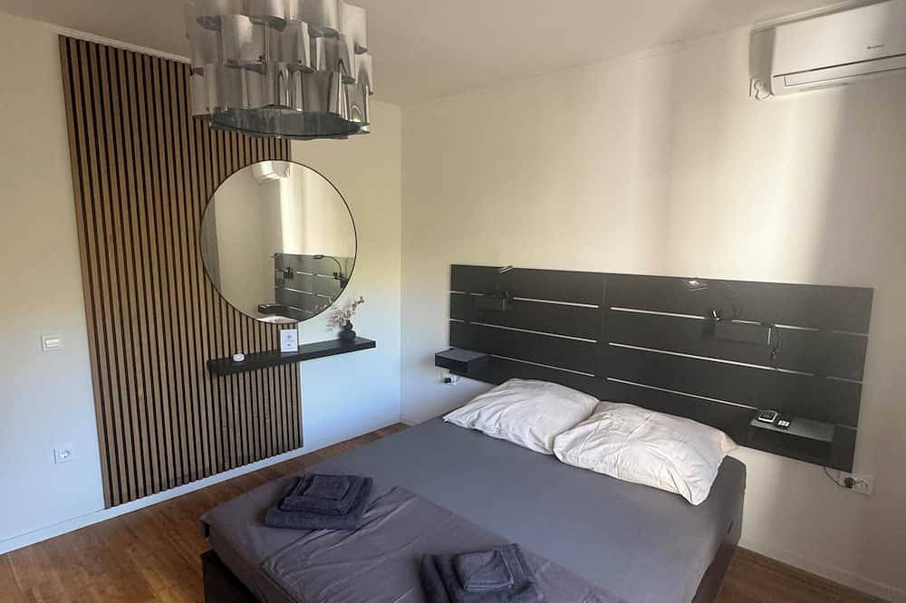 Two-bedroom House Lara Denona- City center in Novalja, Pag