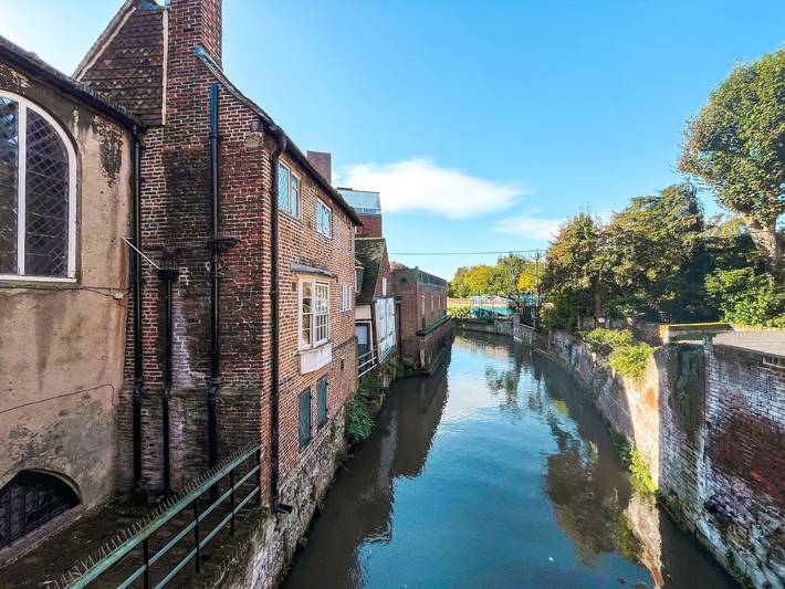 Apartment for 2 people in Canterbury