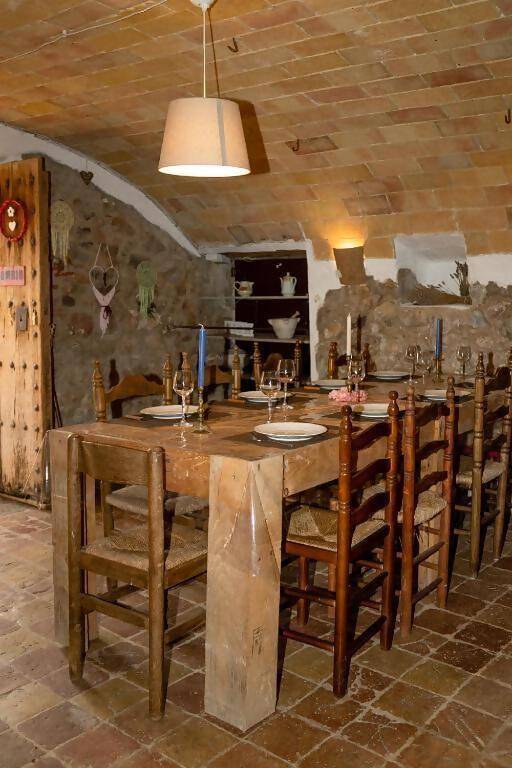 Casa rural para 14 personas, con piscina además de terraza y jardín, Se admiten mascotas en Llagostera - 4