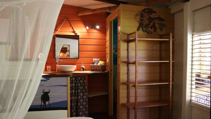 Gîte pour 2 personnes, avec jardin et piscine à Bouillante - 3