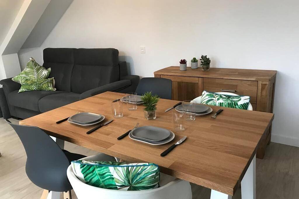 Apartamento entero, One-Bedroom Apartment in Luanco, Gozón