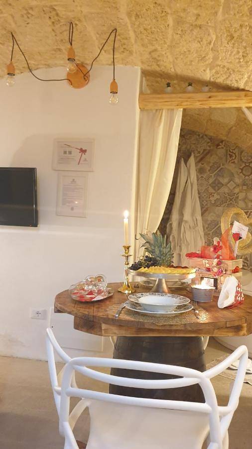 Gîte pour 2 personnes, avec jacuzzi, animaux acceptés à Miggiano - 3