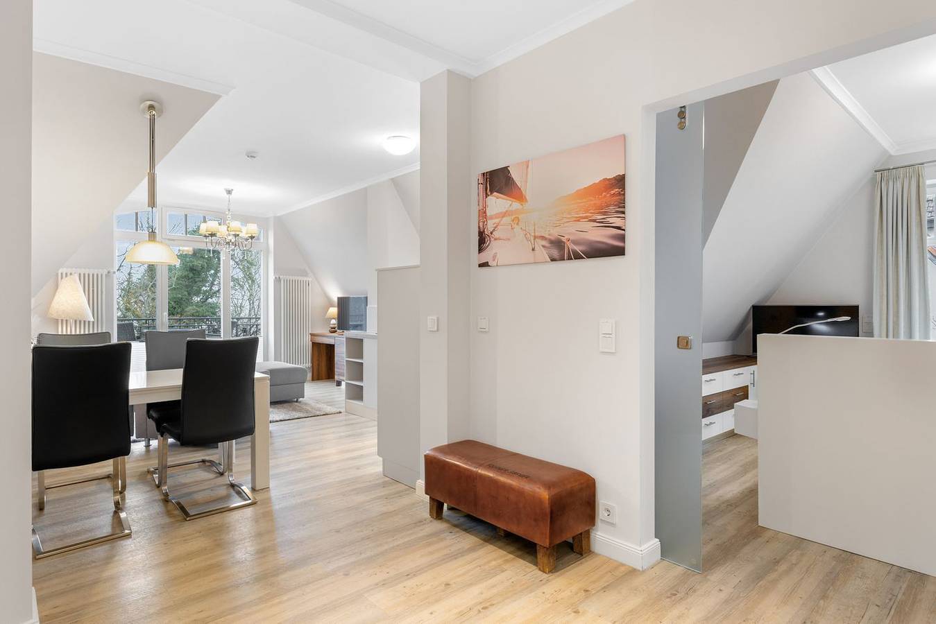 Ganze Wohnung, Exklusives, hochwertiges Ferienapartment mit zwei Balkonen - nur 60 m zum Strand in Ostseebad Kühlungsborn, Kühlungsborn