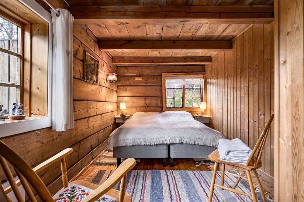 Eiketun in Olden, Oldevatnet